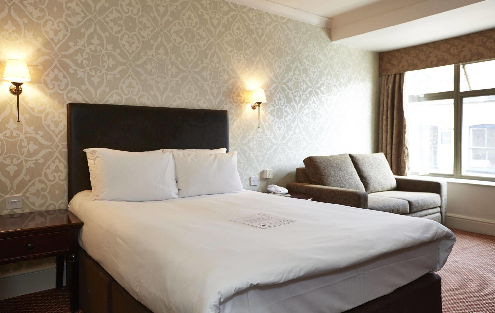 Ye Olde Talbot Hotel By Greene King Inns Вустер Екстер'єр фото